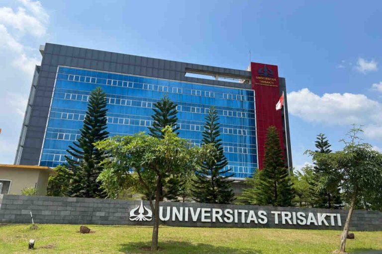 trisakti-1-1024x683-1-768x512